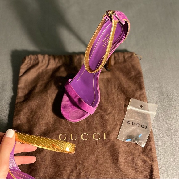 Gucci Suede and Python Sandals - Picture 14 of 17